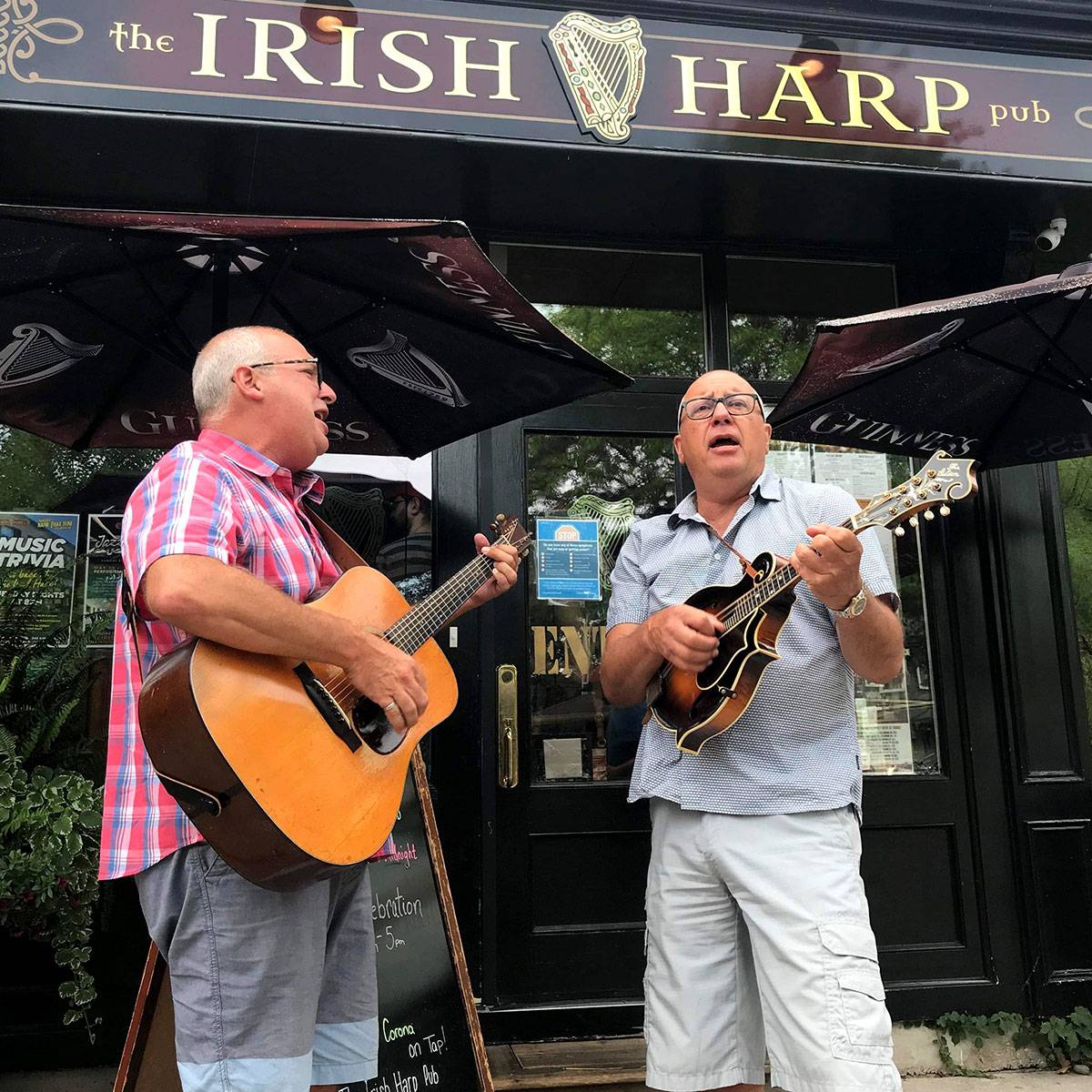 Theatre: The Irish Harp Pub